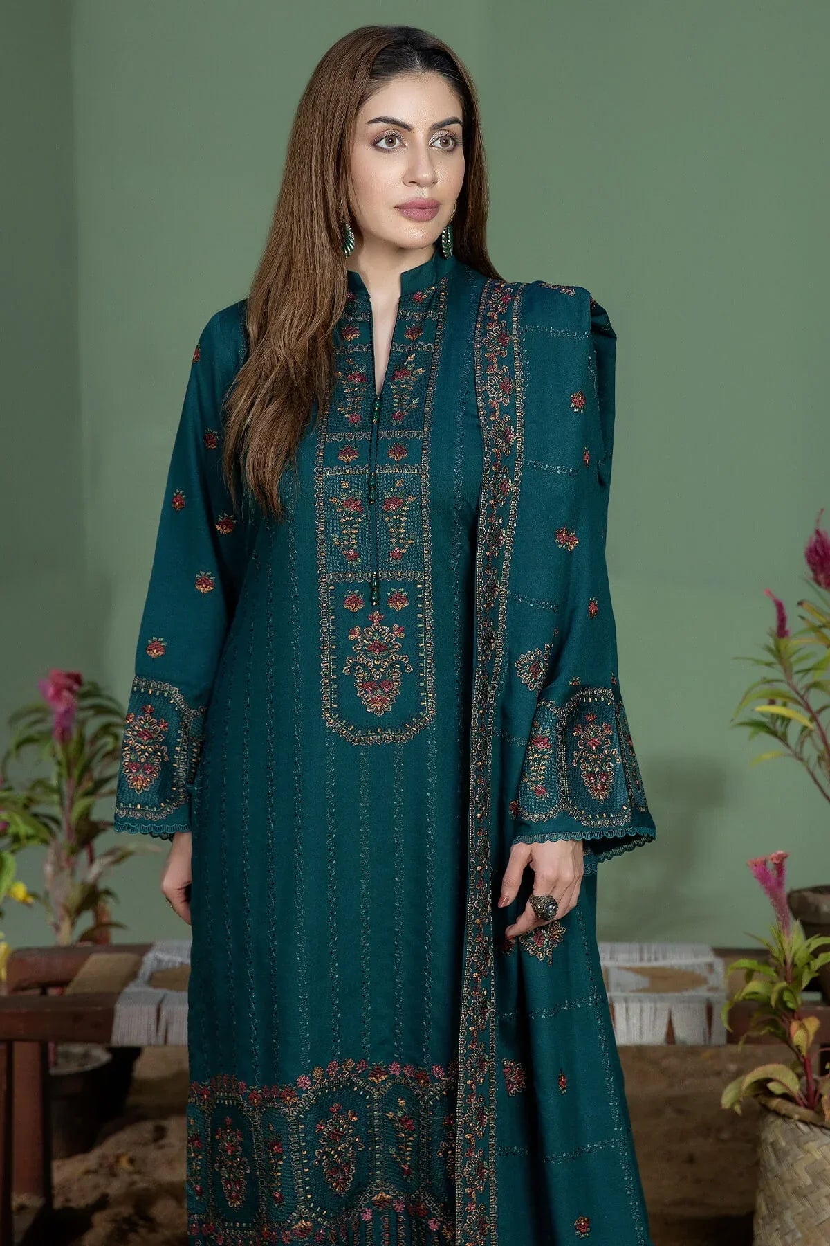 MOHAGNI-3PC DHANAK EMBROIDERED SUIT GUL19
