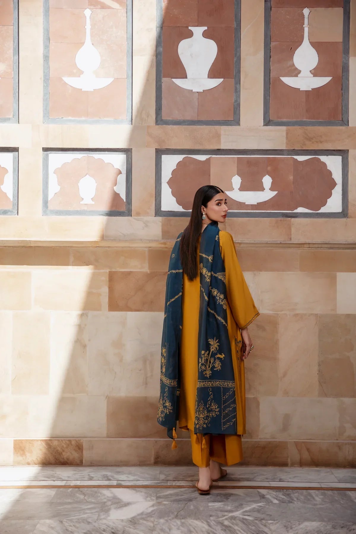 ZARA SHAHJAHAN-3PC DHANAK HEAVY EMBROIDERED SUIT GUL23